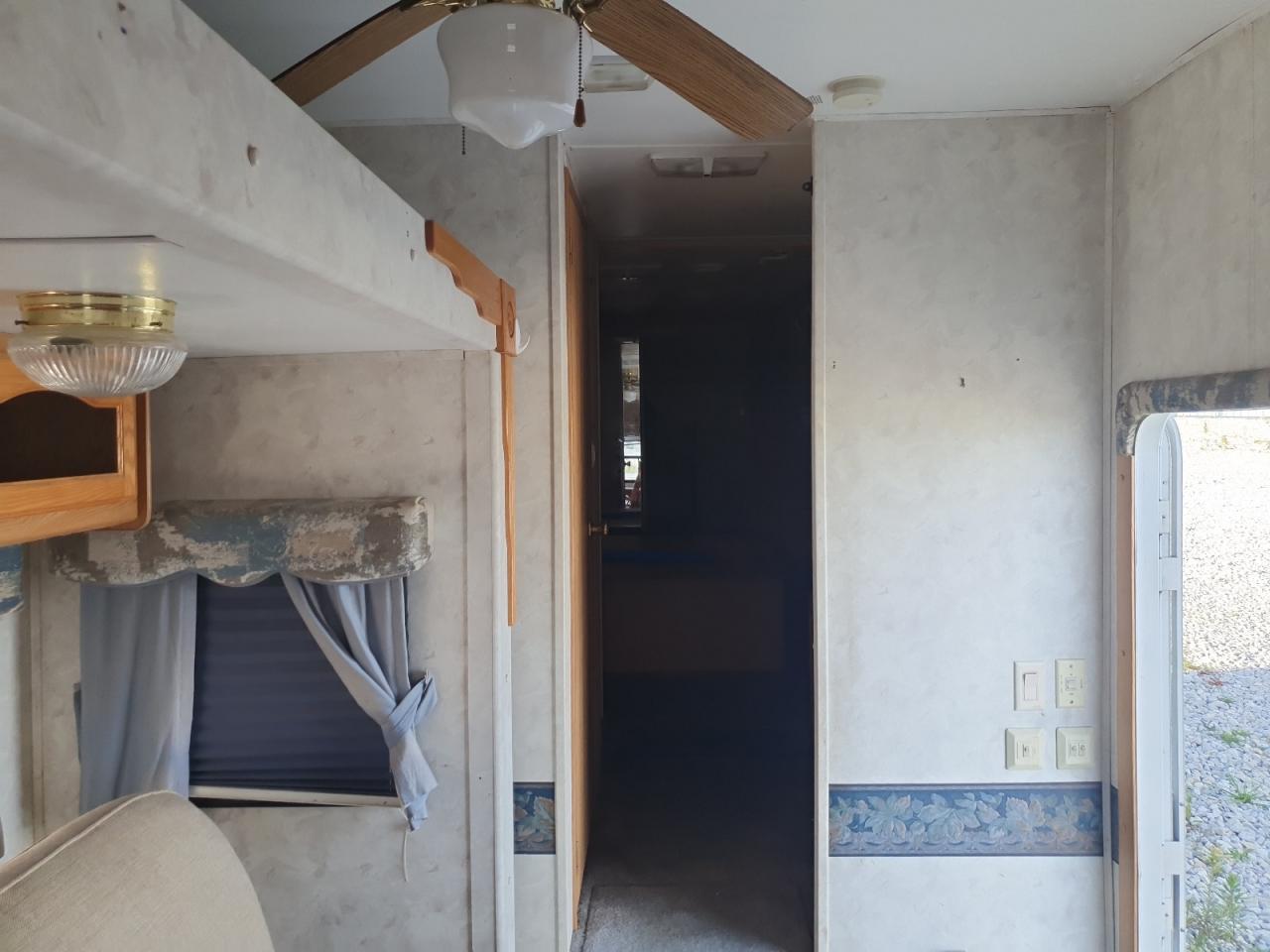 2000 Keystone Montana 2850RK