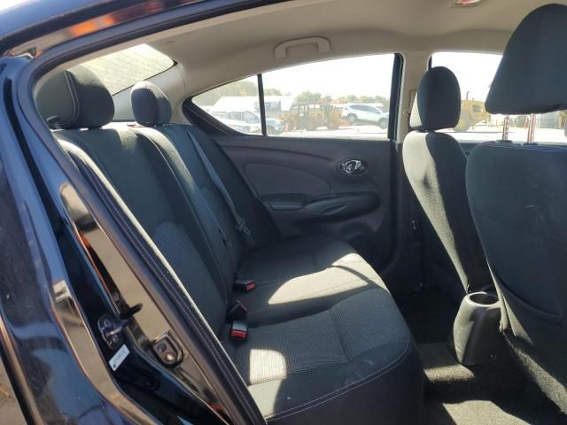 2015 Nissan Versa S