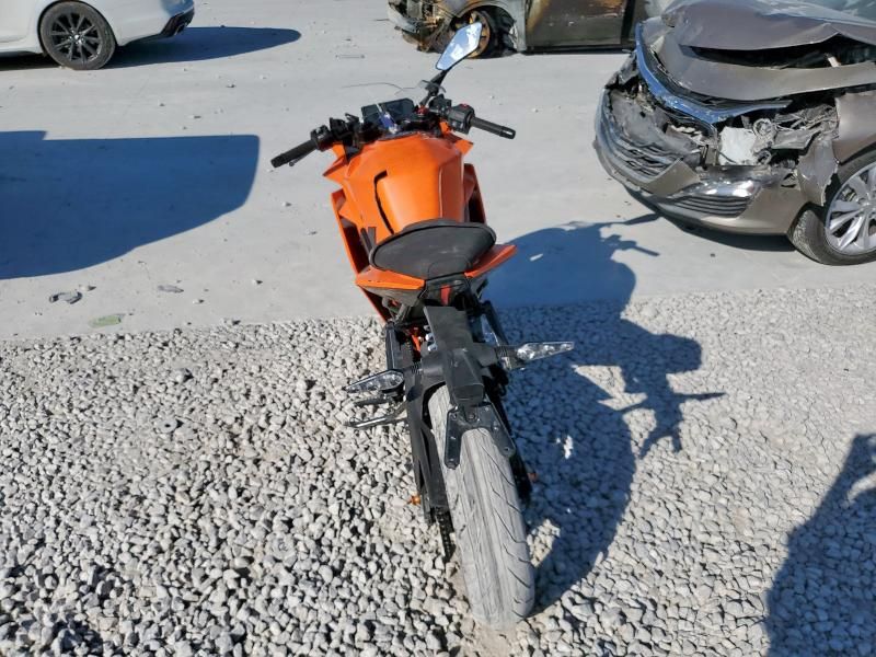 2023 KTM 390 RC