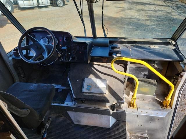 2008 Freightliner MT45 Delivery Truck