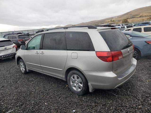 2004 Toyota Sienna xle