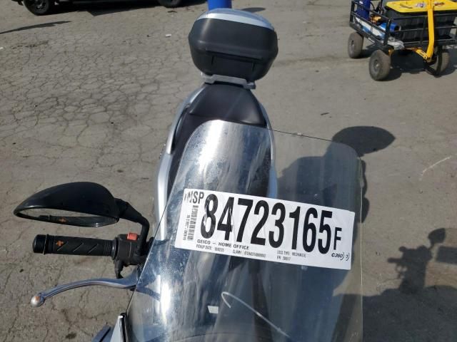 2004 Honda FSC600 D