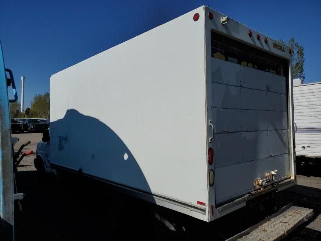 2007 GMC Savana Cutaway G3500