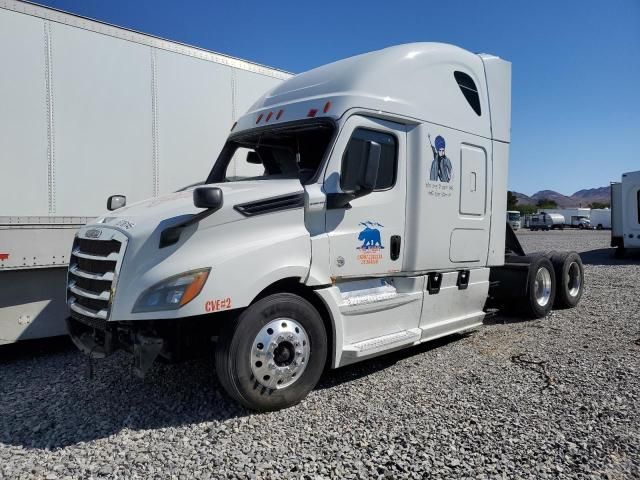 2018 Freightliner Cascadia 126 Semi Truck