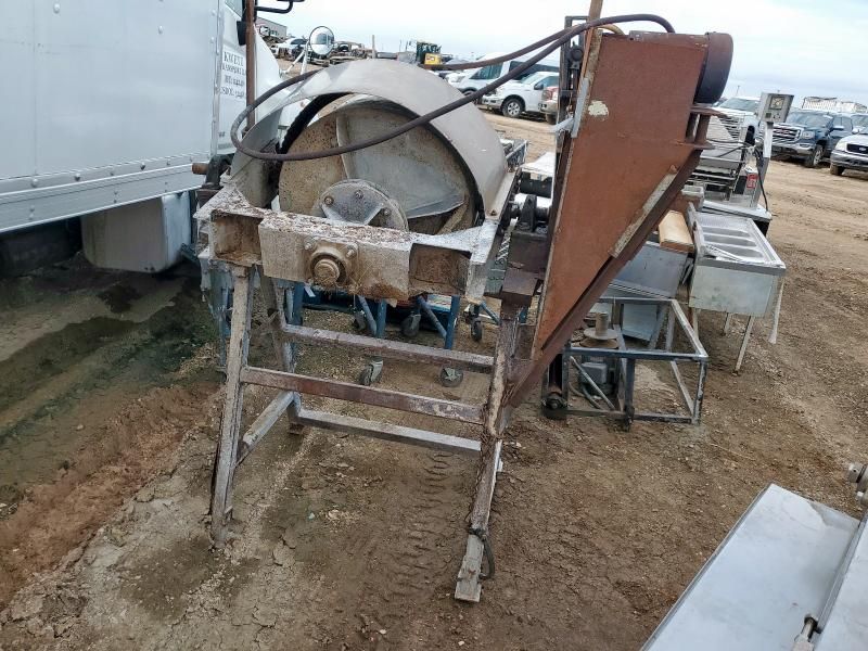 1990 Unknown 1990 Concrete Mixer