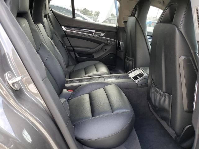 2014 Porsche Panamera 2