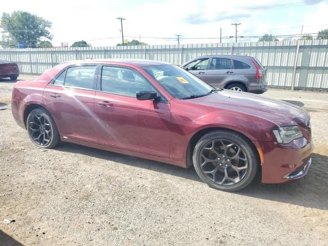 2019 Chrysler 300 Touring