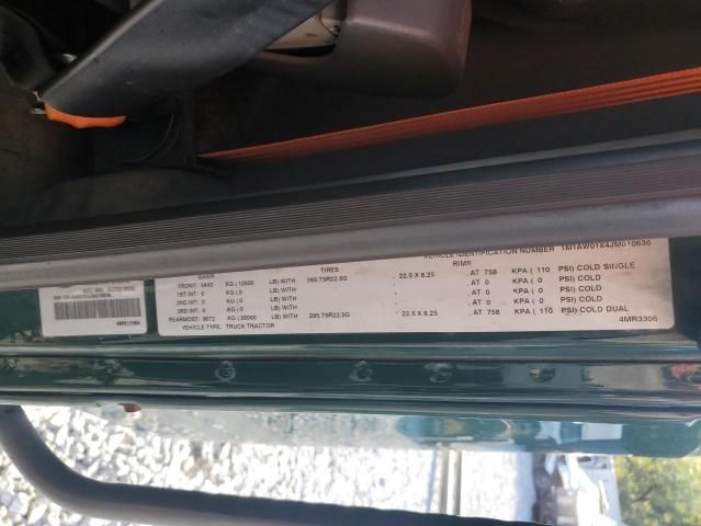 2018 Mack CXU612 Semi Truck