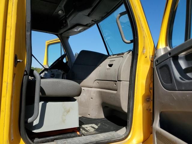 2013 Freightliner Cascadia 113