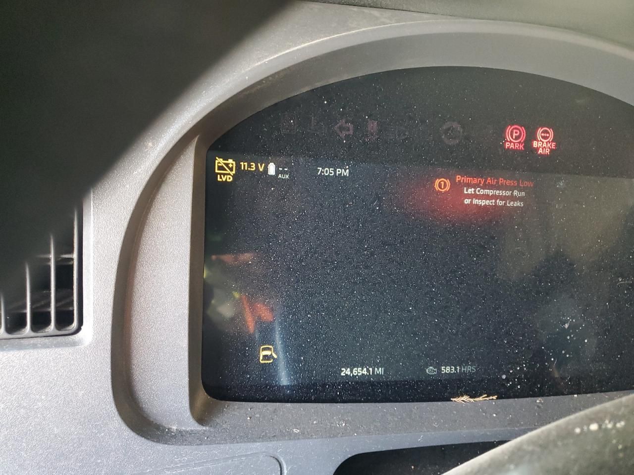 2026 Kenworth T680 Semi Truck