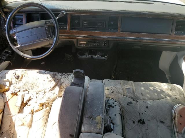 1994 Lincoln Town Car Signature