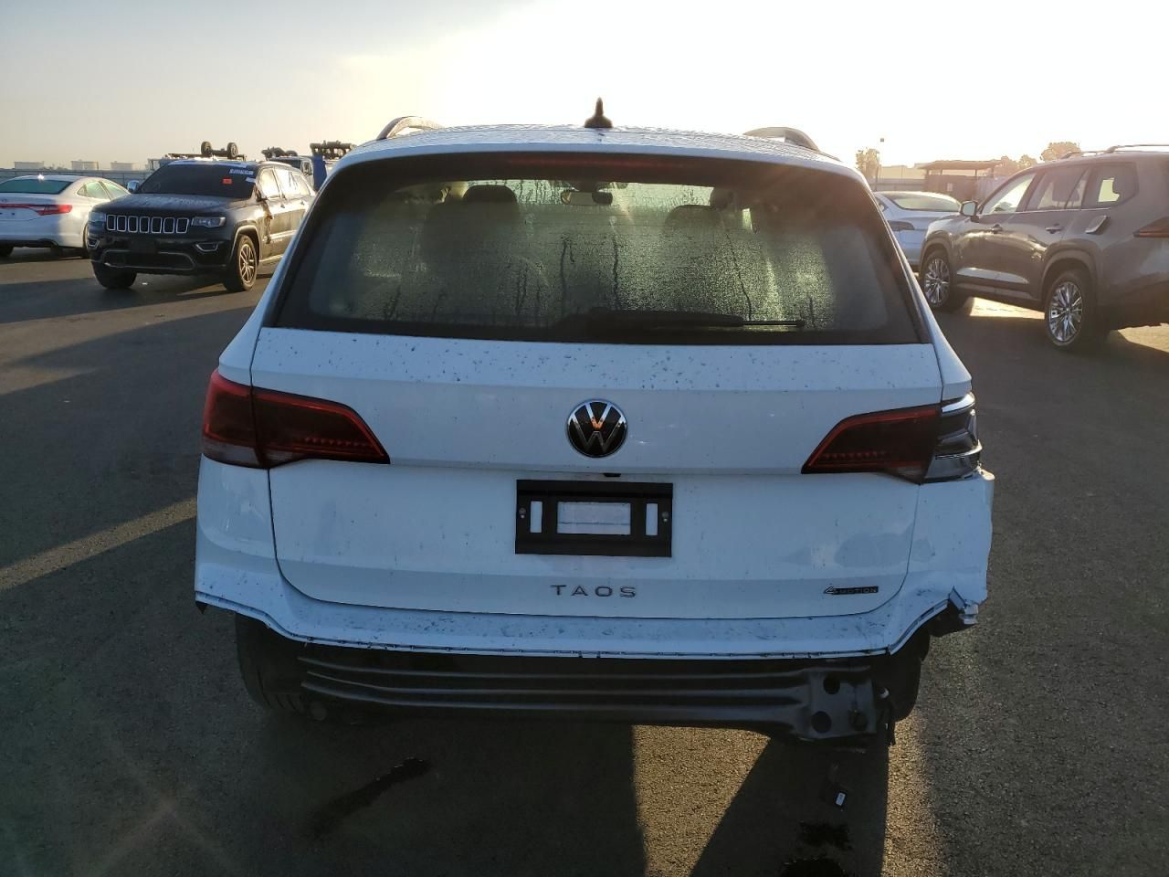 2024 Volkswagen Taos s