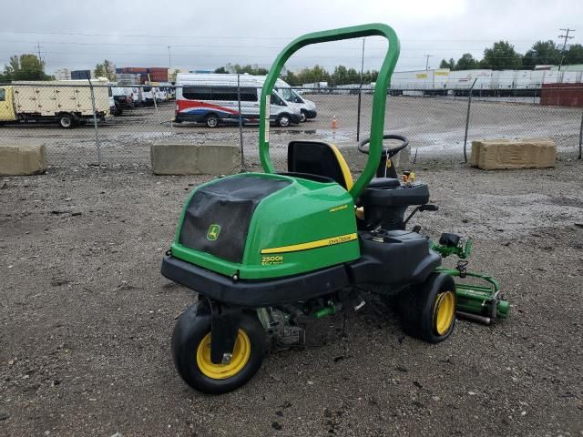 2017 John Deere 2500E Greens Mower