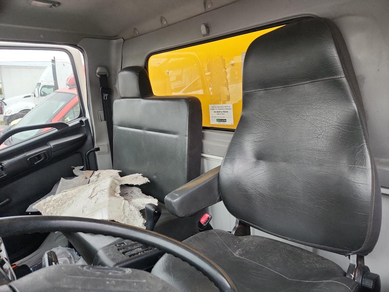 2017 Hino 258/268 BOX Truck