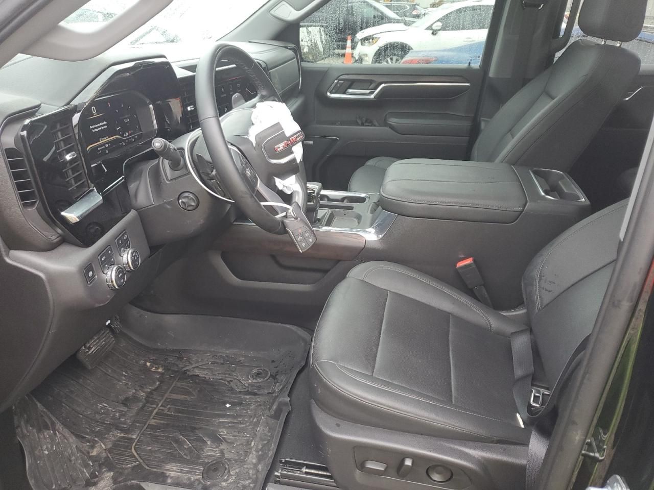 2024 GMC Sierra K1500 slt