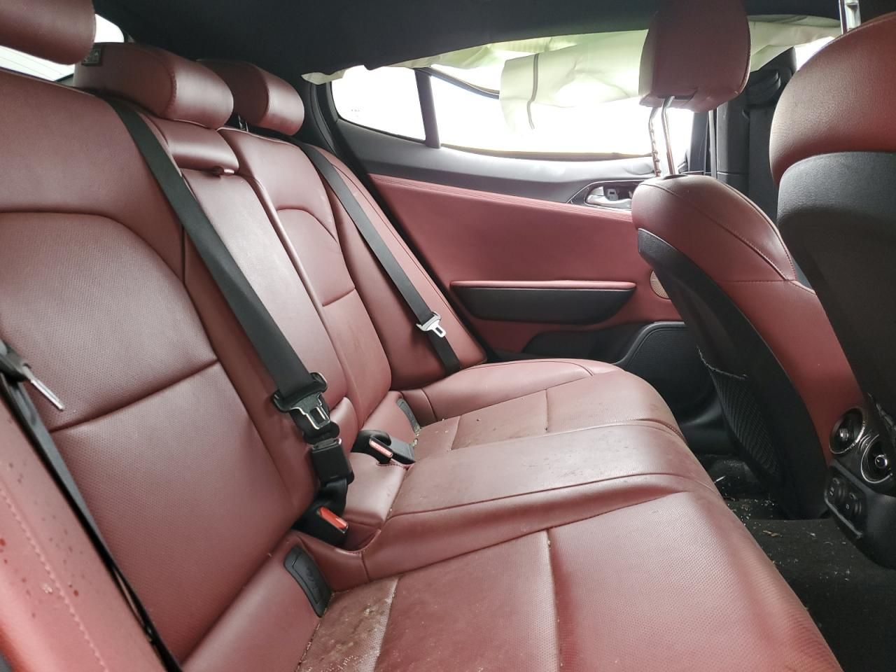 2022 KIA Stinger gt Line