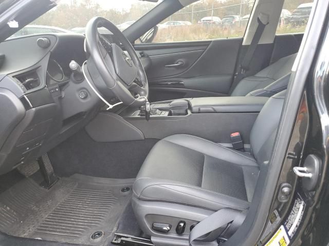 2022 Lexus Es 300h Base