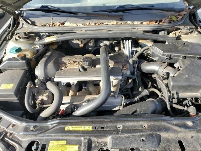 2004 Volvo XC70
