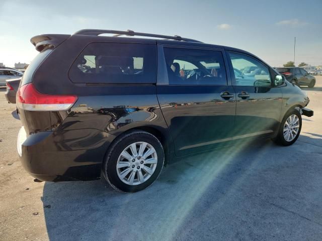 2013 Toyota Sienna xle
