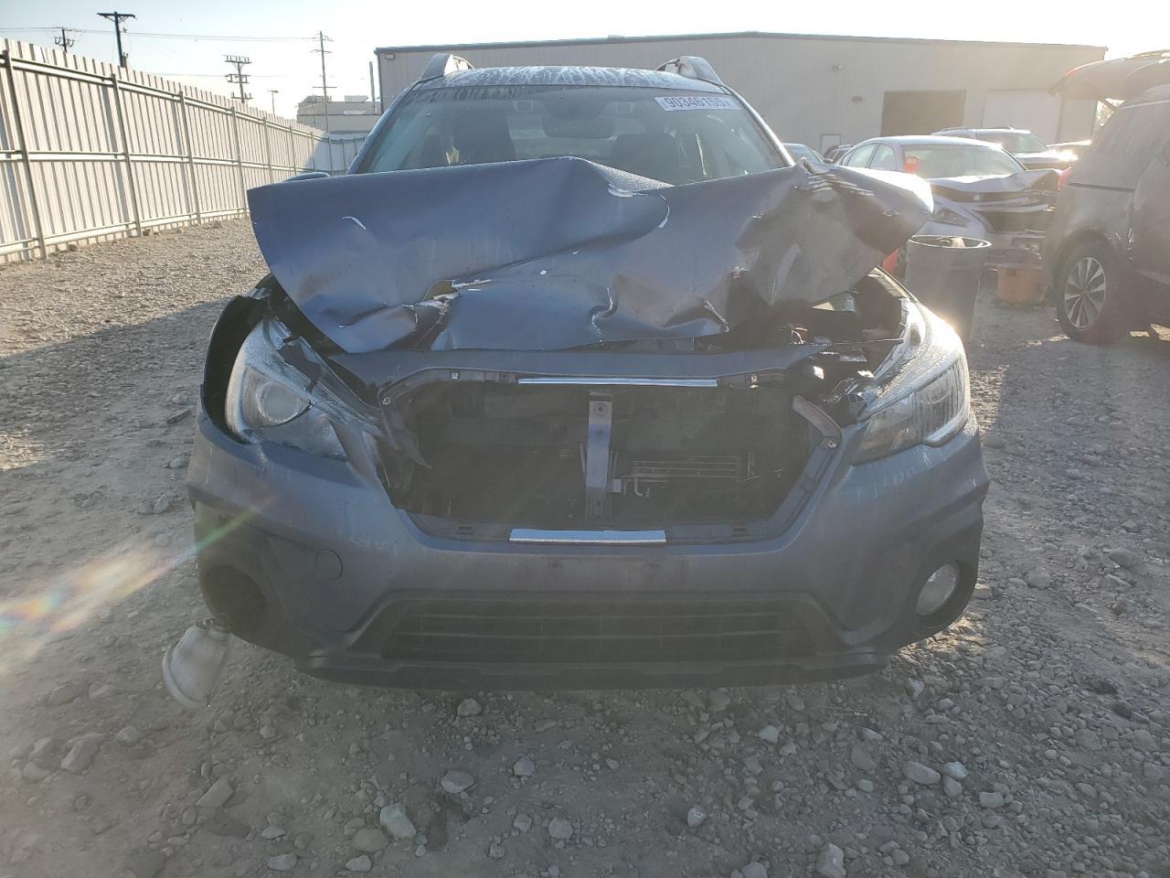 2018 Subaru Outback 2.5i Premium