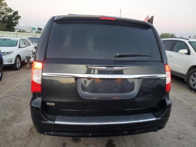 2015 Chrysler Town & Country Touring L