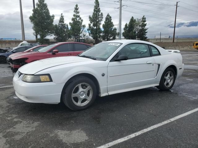 2004 Ford Mustang