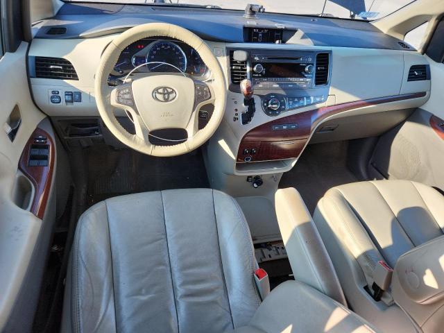 2013 Toyota Sienna xle