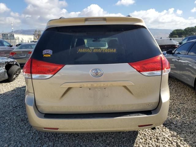 2013 Toyota Sienna XLE