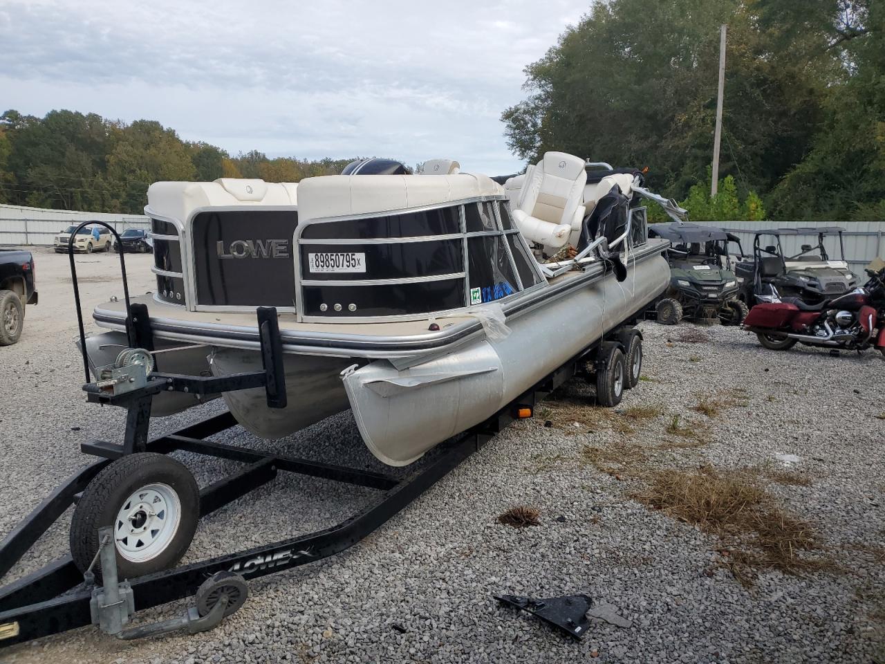 2013 Lowe Boat