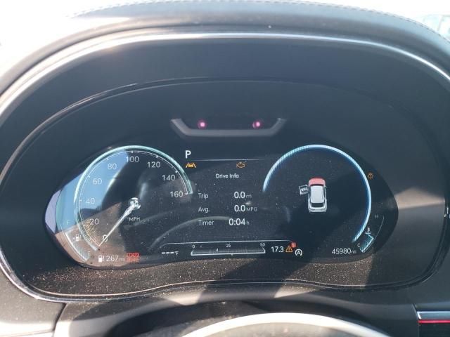 2023 Genesis GV70 Base