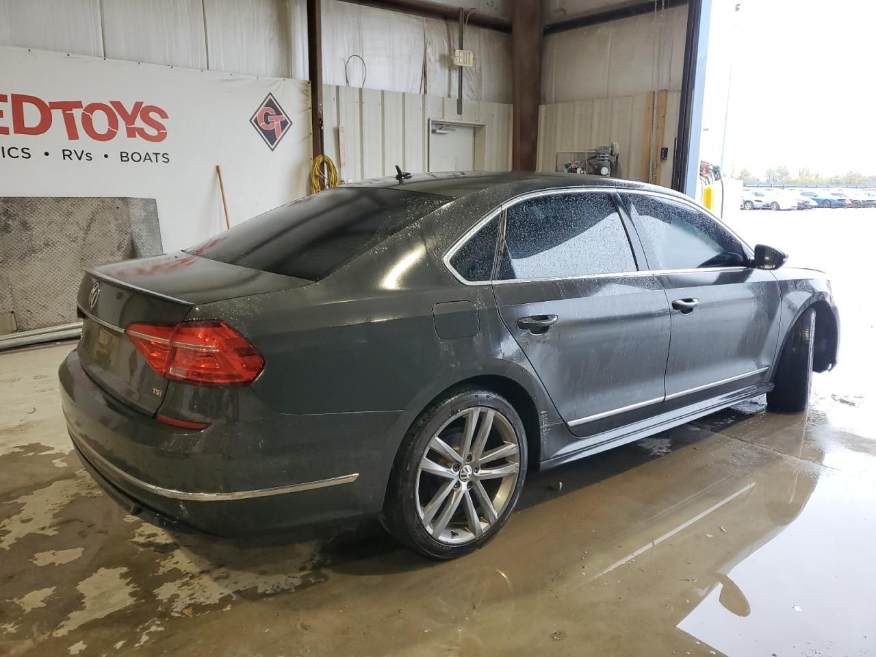 2016 Volkswagen Passat s