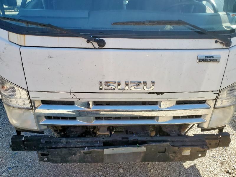 2014 Isuzu NPR-HD Crew Cab Flatbed Truck
