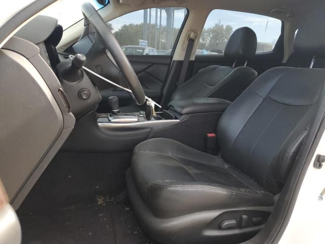 2015 Infiniti Q70 3.7