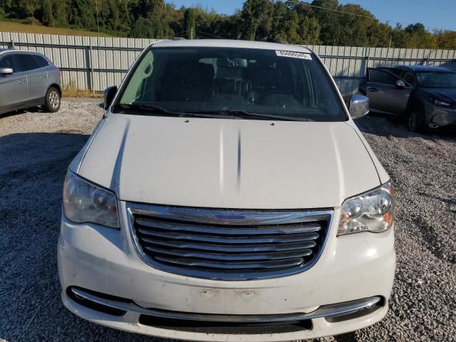 2014 Chrysler Town & Country Touring l