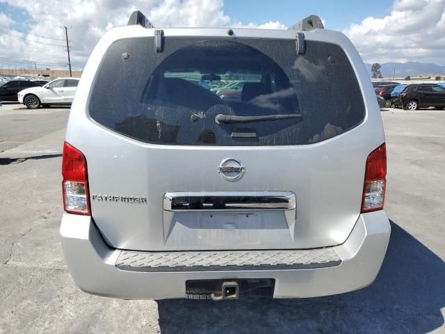 2006 Nissan Pathfinder LE