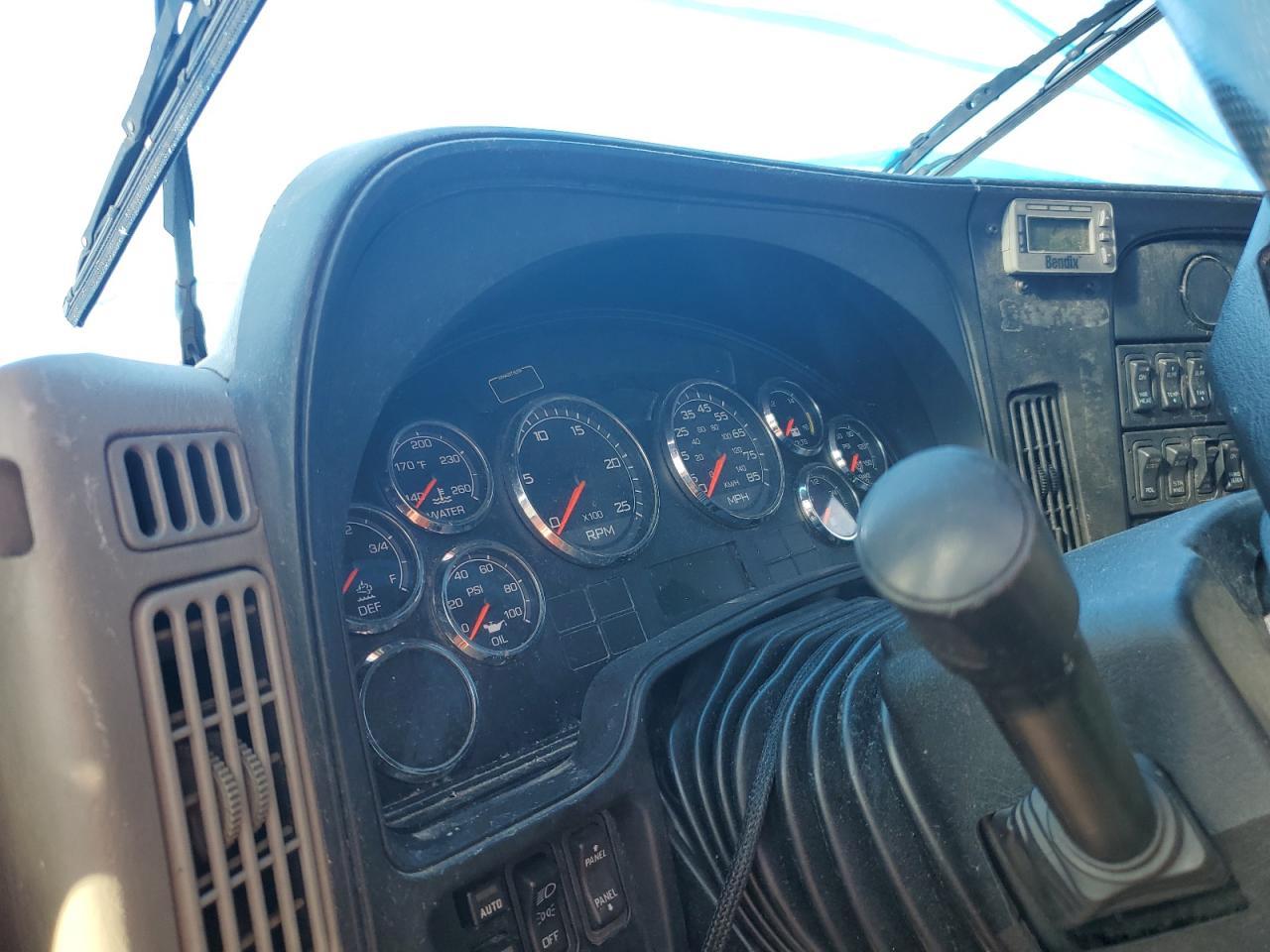 2017 International Prostar Semi Truck