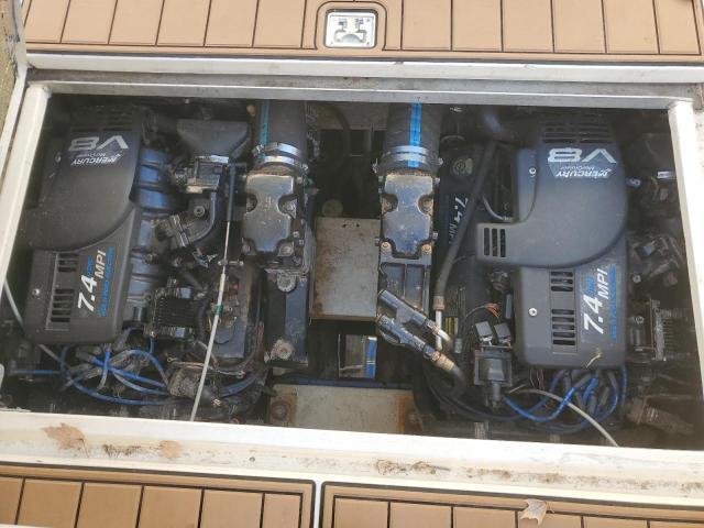 2000 Cruisers Yachts 3375-boat