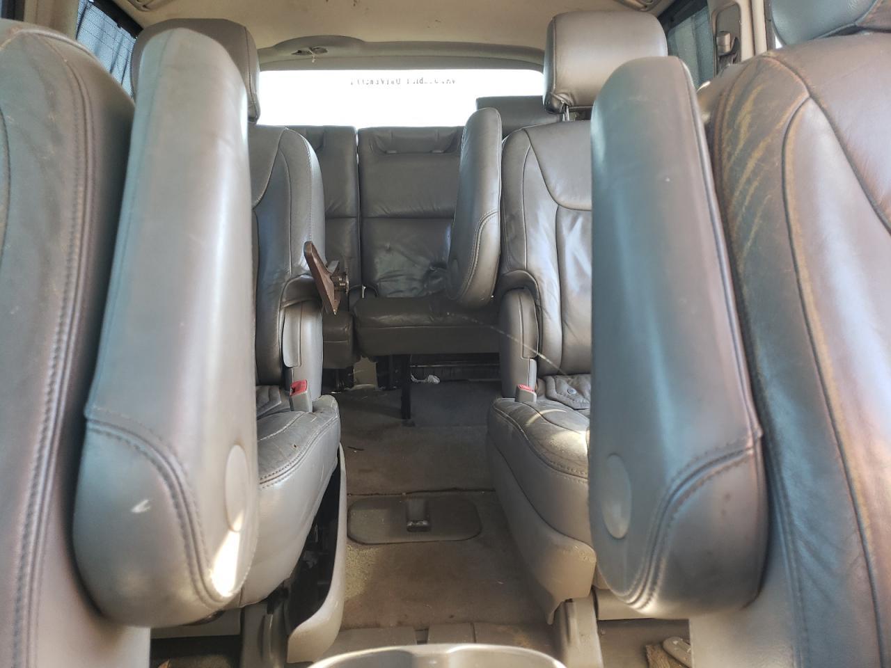 2005 Toyota Sienna xle