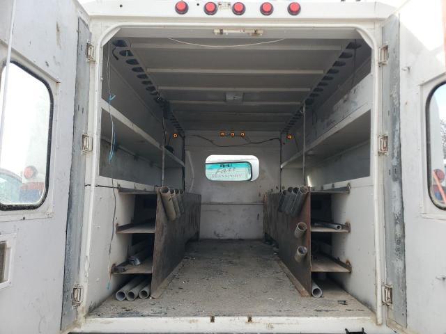 2007 Isuzu NPR Utility / Service Truck