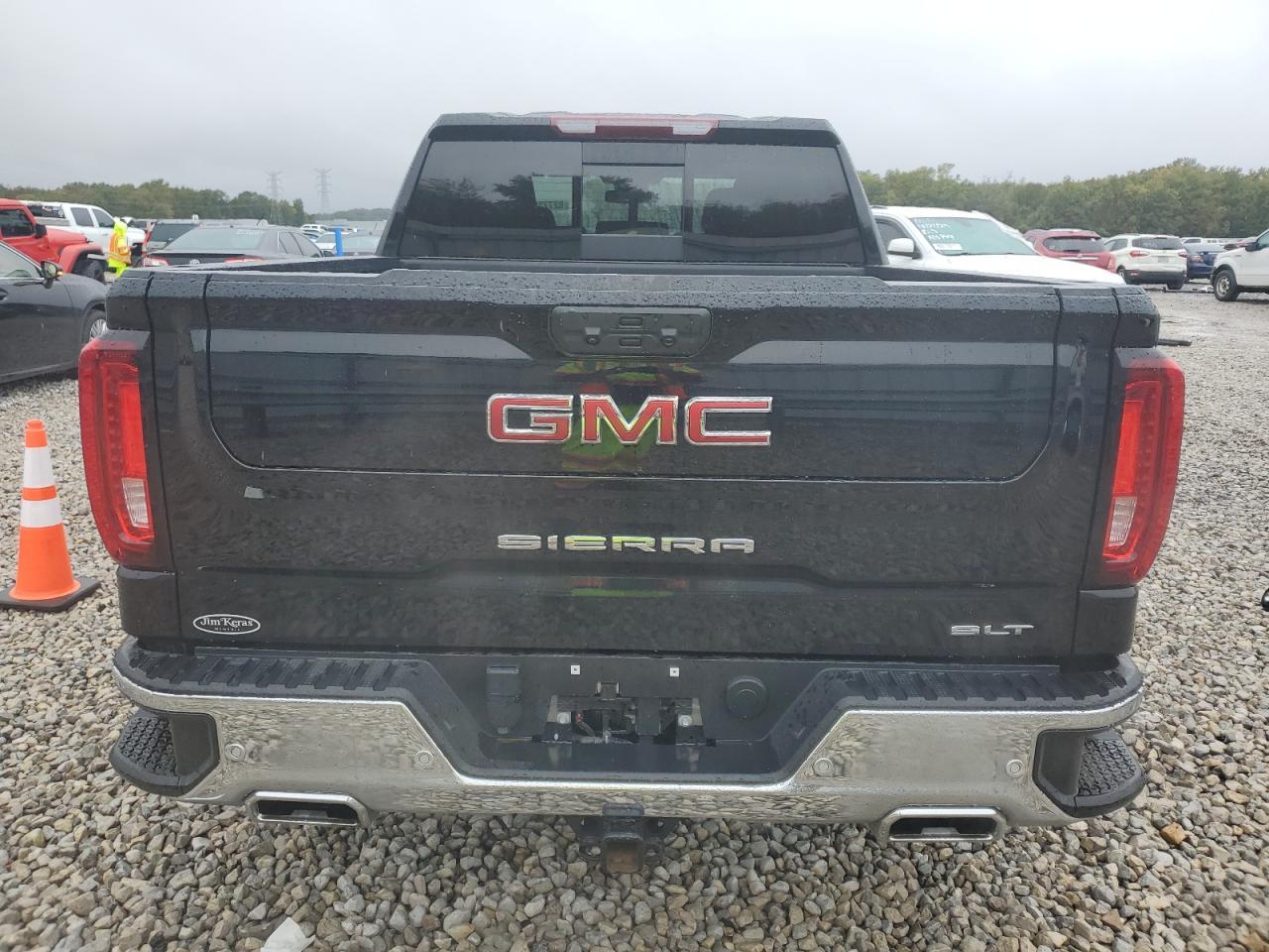2024 GMC Sierra K1500 slt
