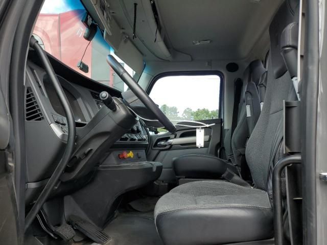 2024 Kenworth T680 Semi Truck
