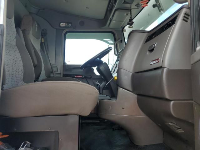 2020 Kenworth Construction T800
