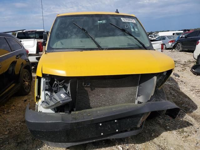 2020 Chevrolet Express G2500
