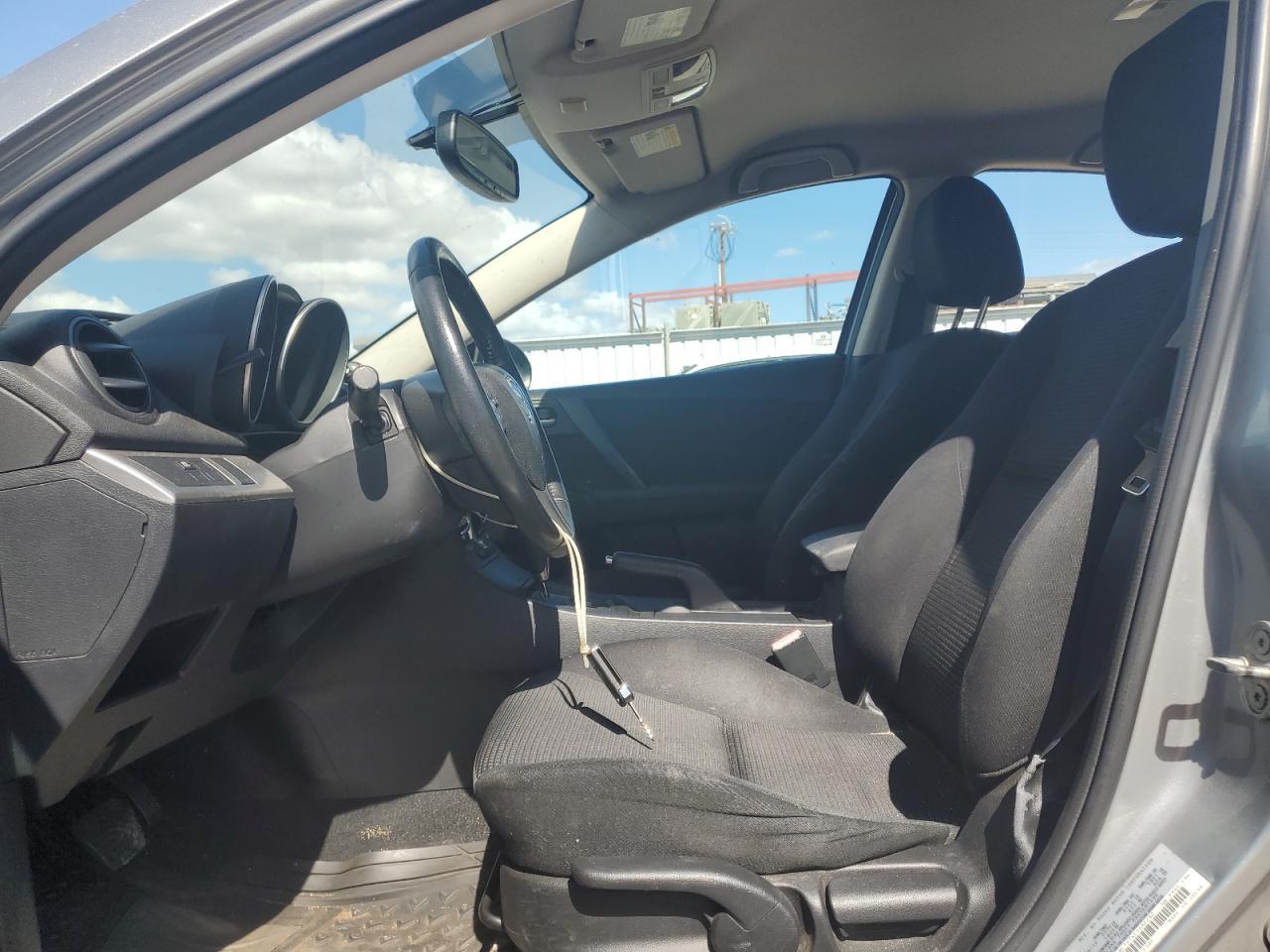 2012 Mazda 3 I