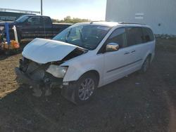 2011 Chrysler Town & Country Touring l en venta en Portland, MI