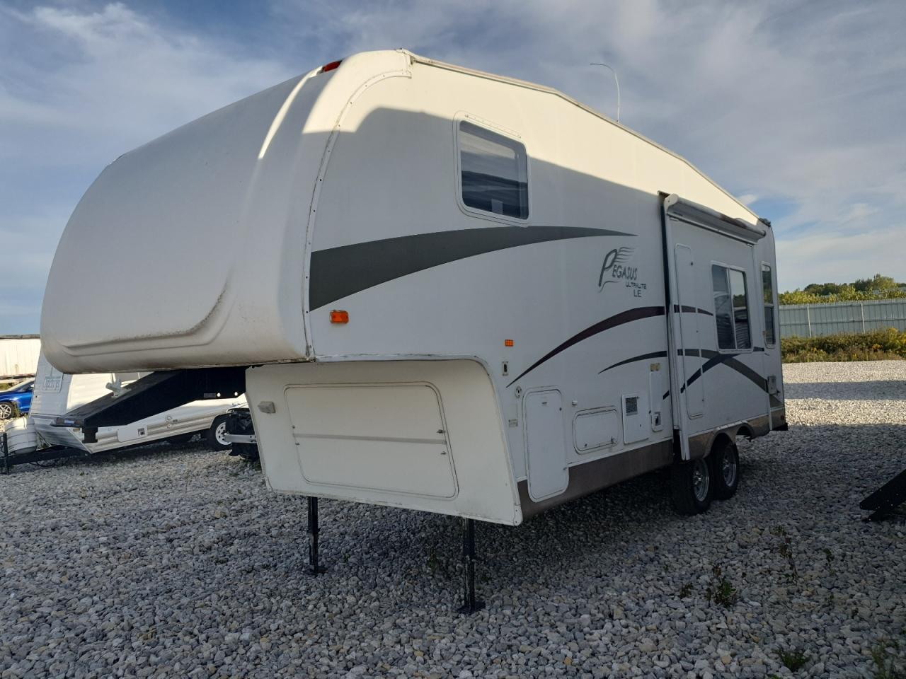 2007 Fleetwood Trailer