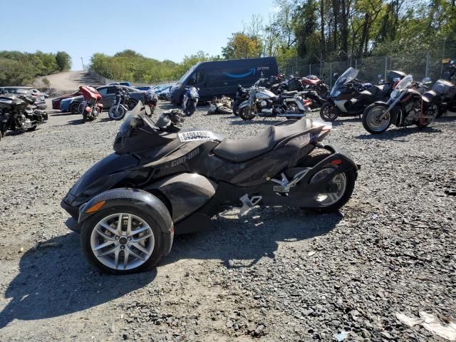 2015 Can-Am Spyder Roadster RS