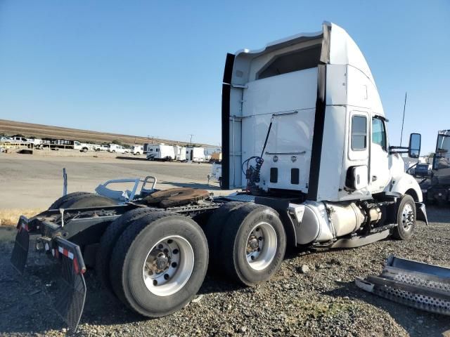 2019 Kenworth T680 Semi Truck