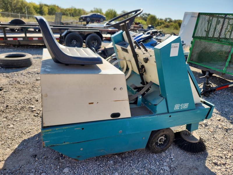 1998 Tennant 215 Sweeper