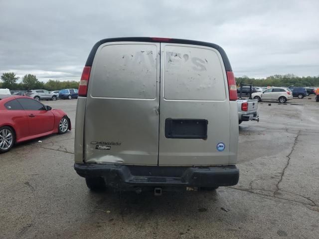 2009 Chev Express Cargo 2500 1